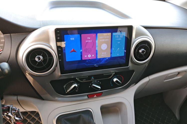 江淮瑞风 瑞风M3 2022款 1.8L 7座标准版局部细节16