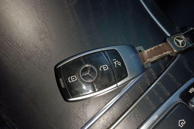 奔驰C级 2021款 C 200 L 时尚型运动版中控内饰11