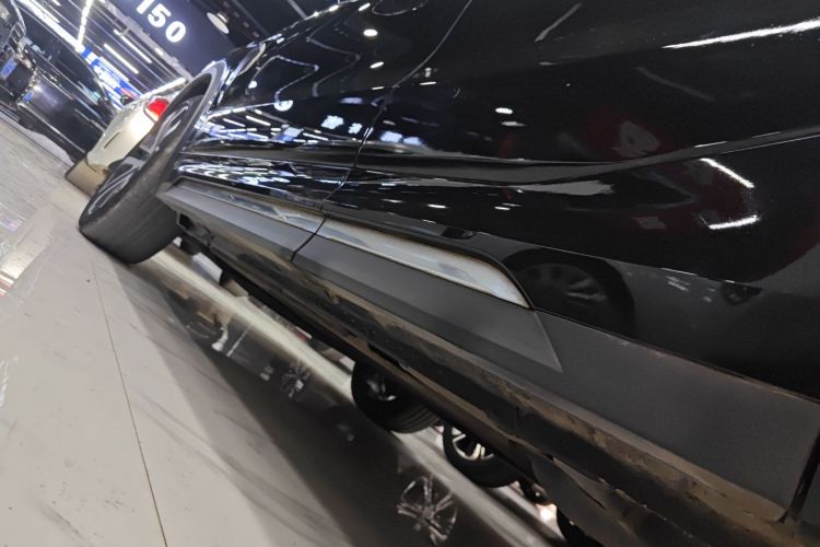 领克05 2020款 2.0TD 四驱劲Halo机舱底盘30