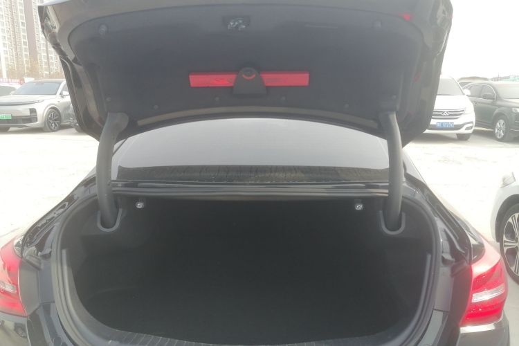 红旗H5 2019款 30TD 灵动版机舱底盘23