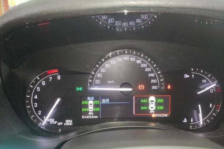 凯迪拉克ATS-L 2017款 28T 时尚型中控内饰14