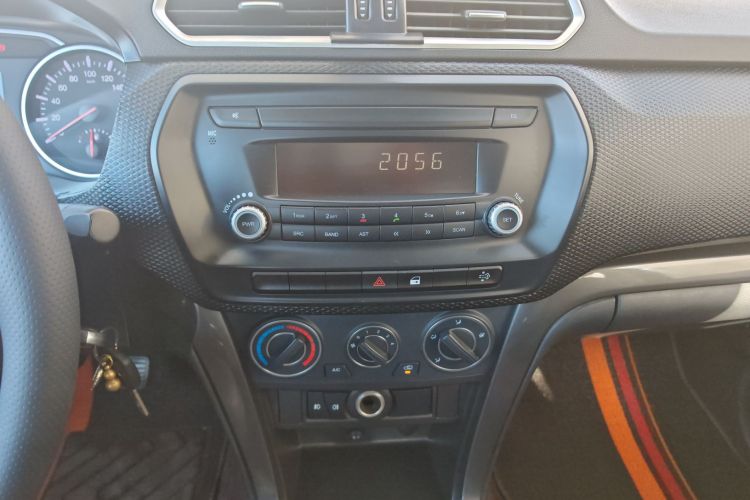 长城 风骏5 2021款 2.0T柴油两驱精英型大双排国VI GW4D20M中控内饰16