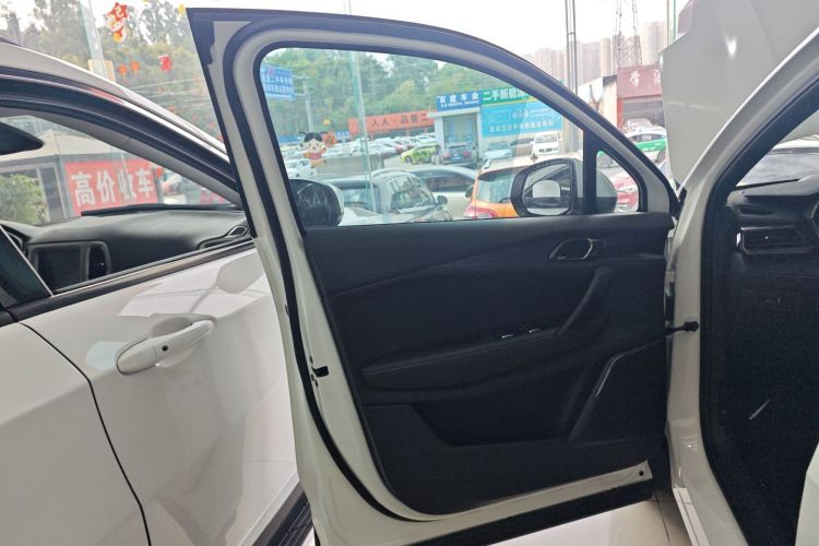 领克06 2023款 Remix 1.5T 劲Pro中控内饰47