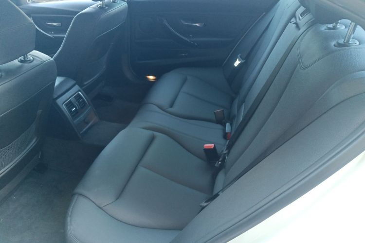 宝马3系 2017款 320Li M运动型中控内饰7004