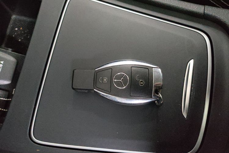 奔驰GLA 2018款 GLA 200 动感型中控内饰7001