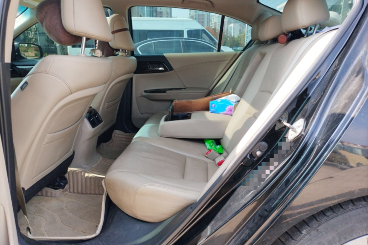 本田 雅阁 2014款 2.4L EX 豪华版中控内饰7004