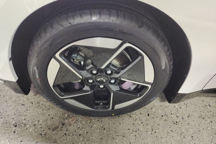 五菱汽车 五菱星光 2025款 610km 智能进阶型车身外观6007