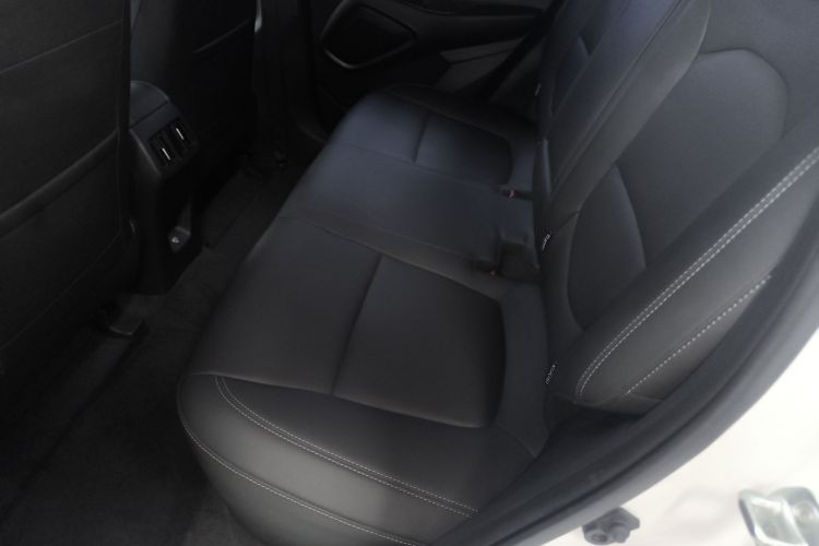 北京现代ix35 2021款 2.0L 自动两驱GLS领先版中控内饰21