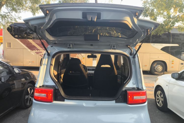 五菱汽车 宏光MINIEV 2020款 轻松款 三元锂机舱底盘23