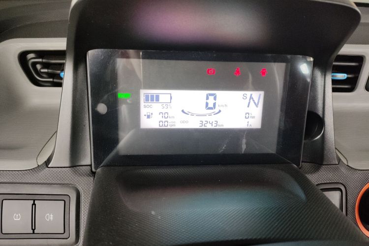 五菱汽车 宏光MINIEV 2022款 轻松款 磷酸铁锂中控内饰14