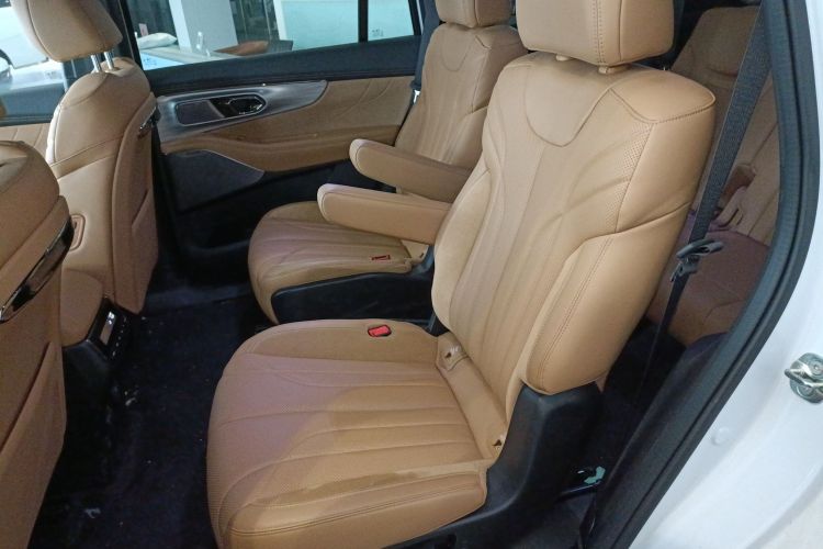 广汽传祺 传祺ES9 2024款 PHEV 143km 旅行者 Max中控内饰7004