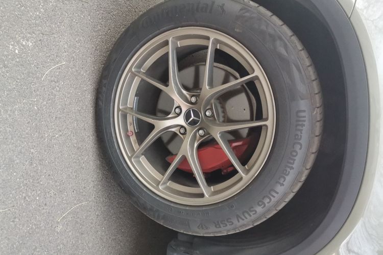 奔驰GLC 2017款 GLC 260 4MATIC 豪华型车身外观10