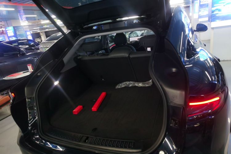 智己汽车 智己LS6 2025款 灵蜥智驾版机舱底盘23