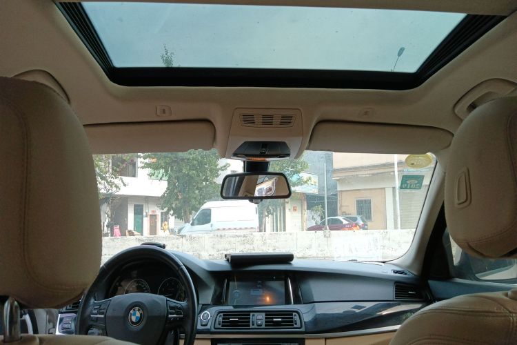 宝马5系 2014款 520Li 典雅型局部细节22