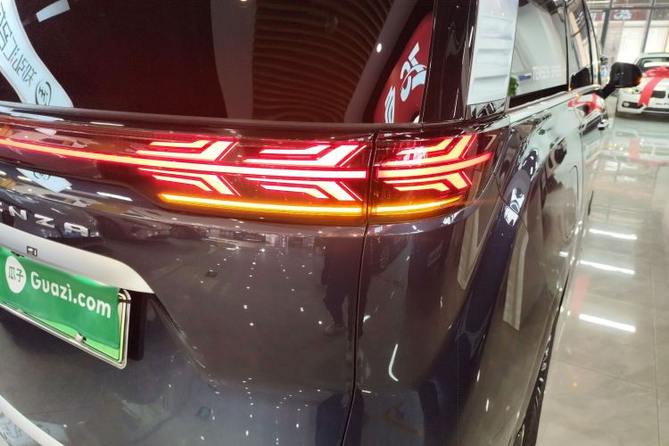 腾势D9 2024款 DM-i 980 四驱旗舰型车身外观6001