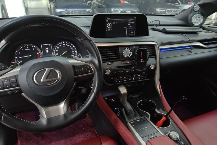 雷克萨斯RX 2020款 改款 300 两驱精英版中控内饰16