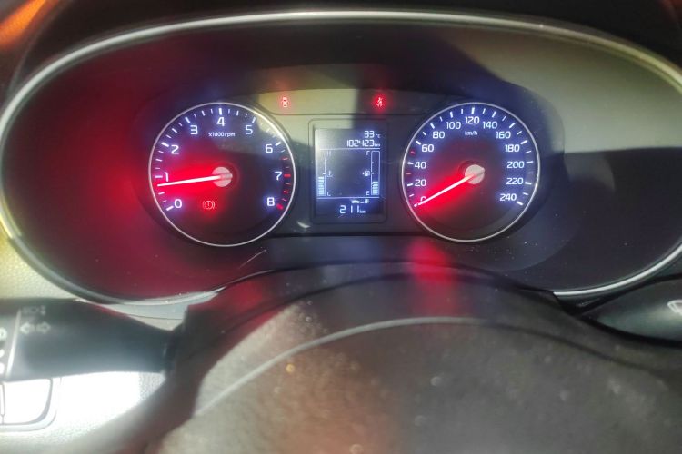 起亚 KX3傲跑 2017款 1.6L 手动傲风版中控内饰15