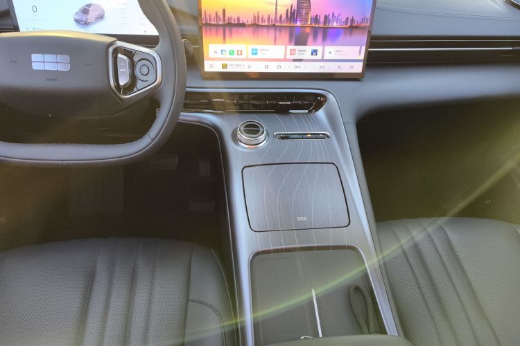 吉利银河 银河E5 2024款 530km 探索+版中控内饰18