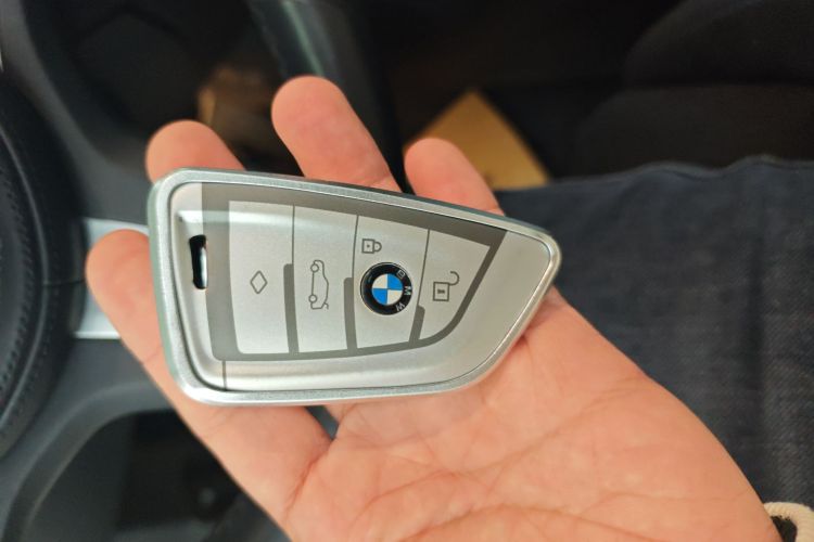 宝马2系(进口) 2021款 225i 四门轿跑车 M运动曜夜套装中控内饰7001