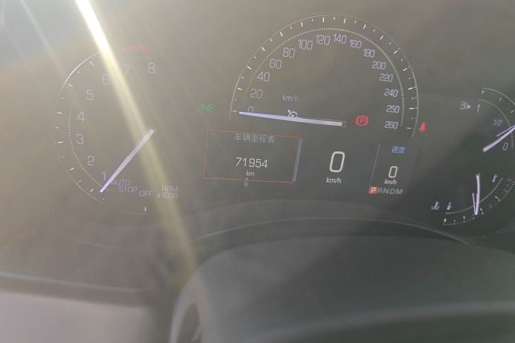 凯迪拉克ATS-L 2017款 28T 时尚型中控内饰15