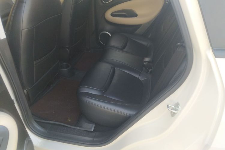 五菱汽车 五菱缤果 2023款 333km 快享款中控内饰21