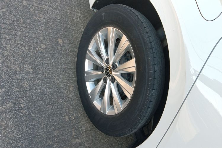 大众 朗逸 2023款 新锐 1.5L 自动新逸版车身外观6008