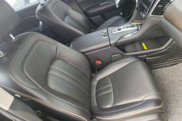 本田 冠道 2020款 370TURBO 四驱尊享版局部细节41