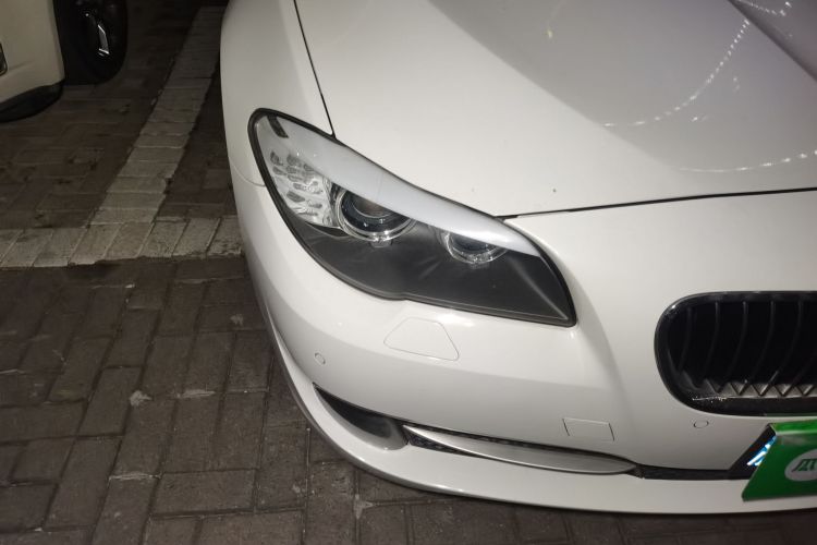 宝马5系 2011款 523Li 豪华型车身外观6006