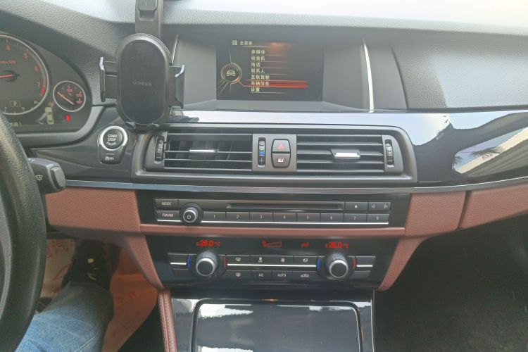 宝马5系 2014款 520Li 典雅型局部细节16