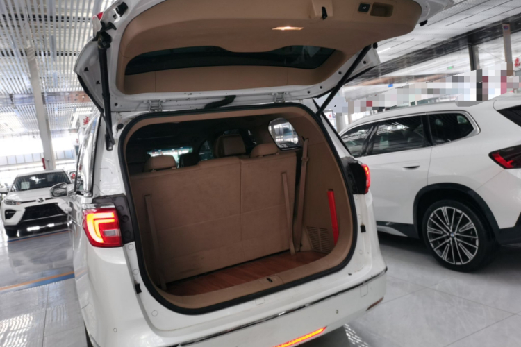 别克GL8 2018款 ES 28T 尊享型 国VI局部细节23