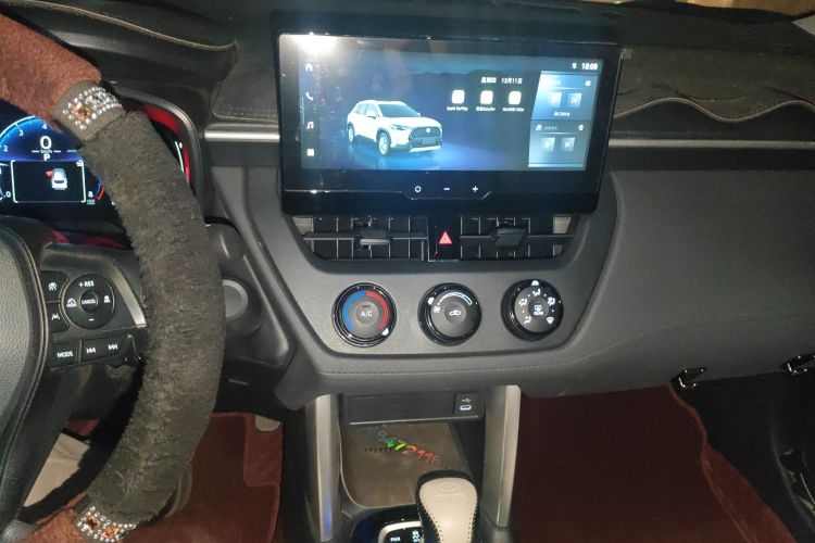 丰田 卡罗拉锐放 2023款 2.0L 先锋版中控内饰16