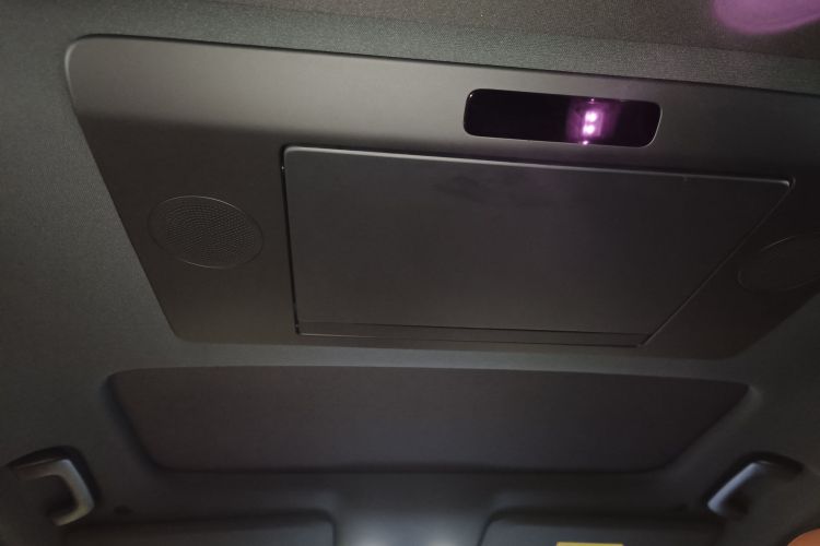 理想汽车 理想L9 2022款 Max中控内饰22