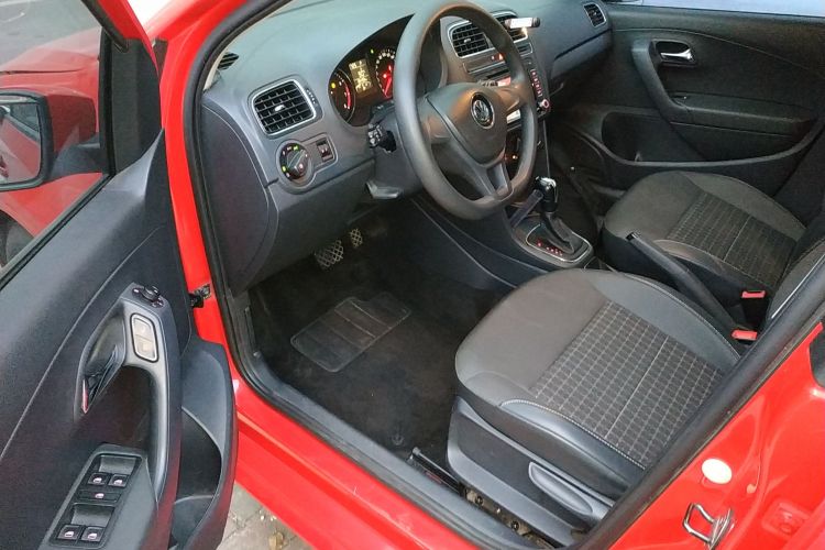 大众 Polo 2014款 1.6L 自动舒适版中控内饰20