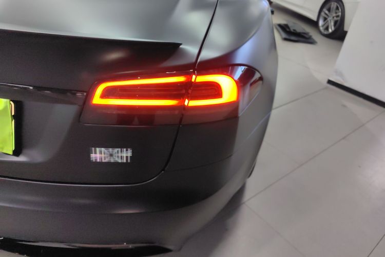 特斯拉 Model S 2023款 双电机全轮驱动版车身外观9