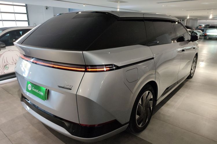 小鹏X9 2024款 640四驱高性能Max车身外观7