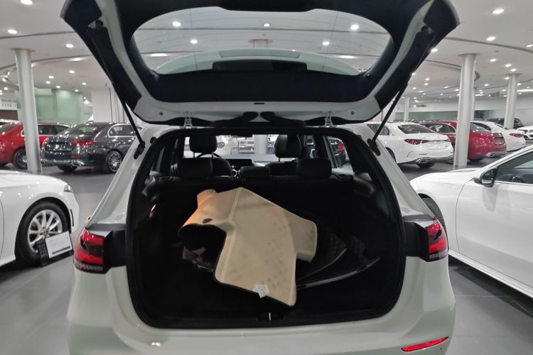 奔驰B级 2022款 改款二 B 200 时尚型机舱底盘23