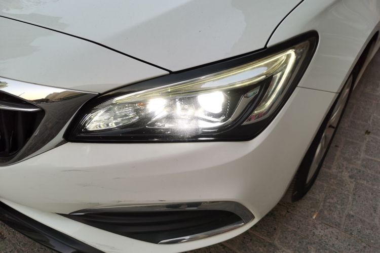 别克 威朗 2019款 三厢 20T 双离合豪华型局部细节36