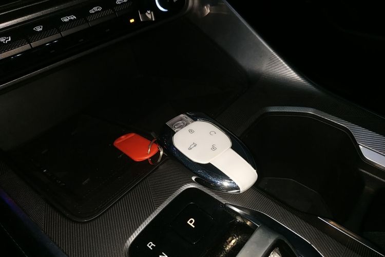 广汽传祺 传祺GS3 2023款 影速 270T R-STYLE版中控内饰7001