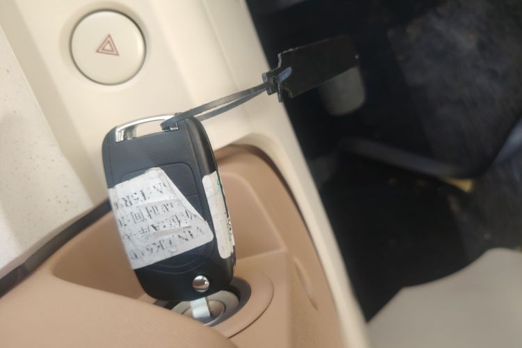 五菱汽车 宏光MINIEV 2024款 第三代 215km 青春版中控内饰11