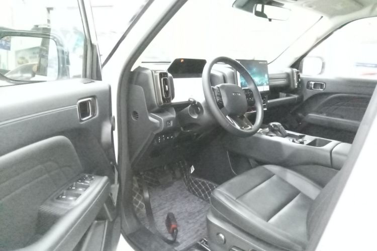 哈弗猛龙新能源 2024款 Hi4 102 Pro中控内饰7003