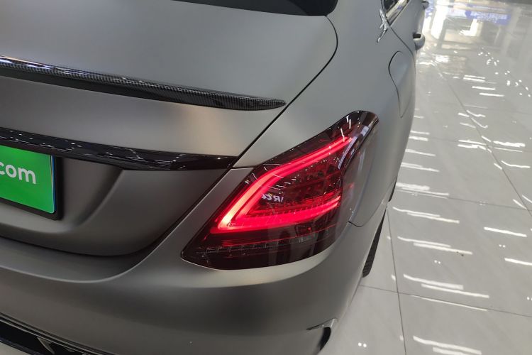 奔驰C级 2021款 C 260 L 运动星耀臻藏版车身外观9