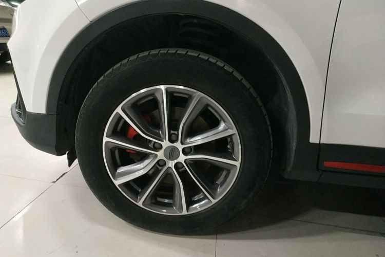 吉利汽车 博越 2021款 1.8TD DCT两驱亚运舒适版车身外观35