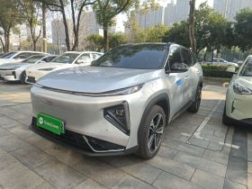 吉利银河 银河L7 2025款 EM-i 115km 探索+版