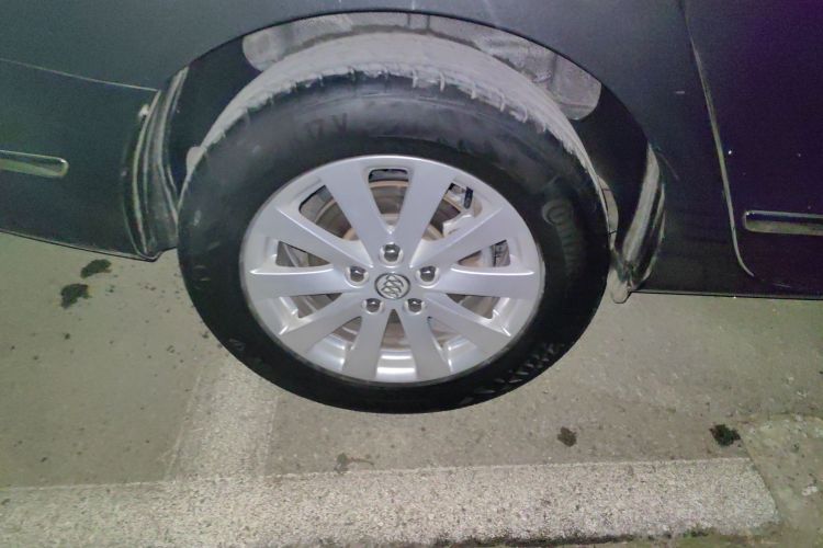 别克GL8 2018款 28T 豪华型 国VI车身外观6008