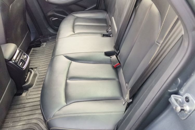 荣威i6 MAX新能源 2023款 EV 420天幕特别版中控内饰21