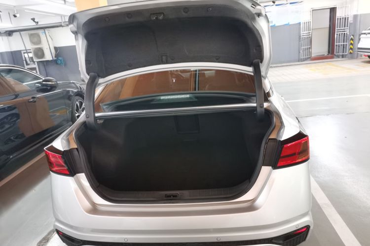 日产 天籁 2021款 2.0L XL 舒适版局部细节23