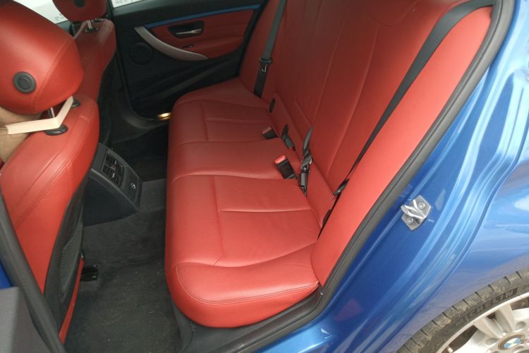 宝马3系 2019款 320i M运动套装中控内饰21