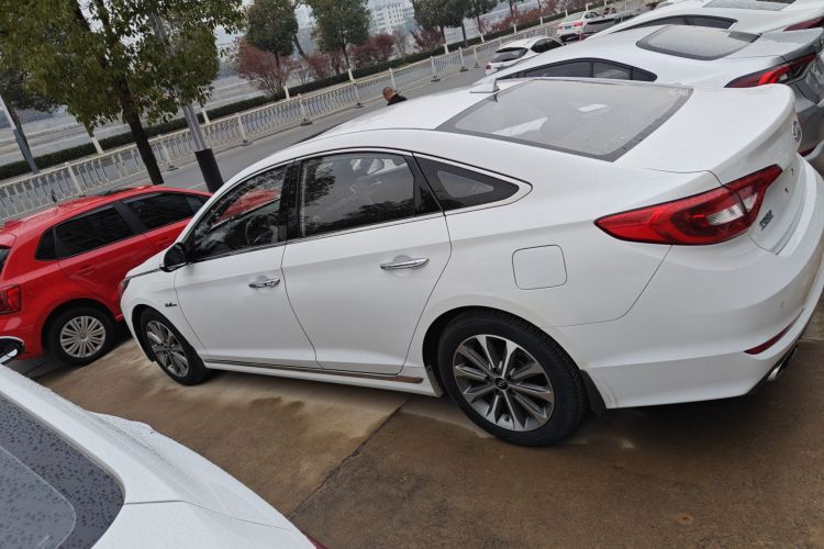 现代 索纳塔 2017款 1.6T GLS智能型车身外观4