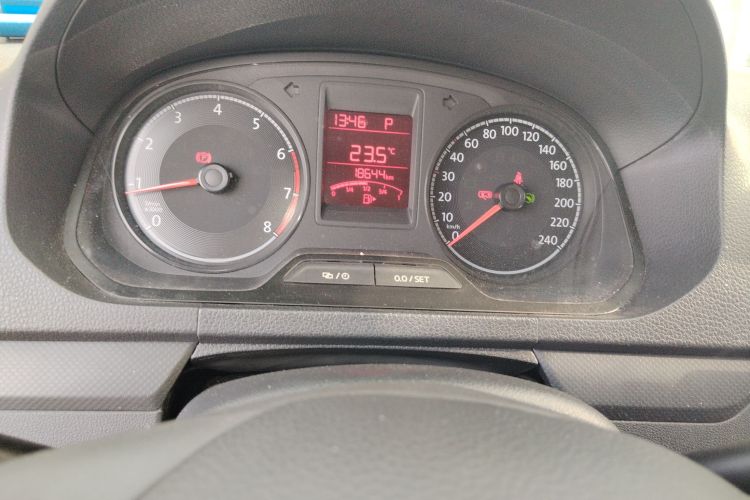 大众 捷达 2017款 1.5L 自动时尚型中控内饰14