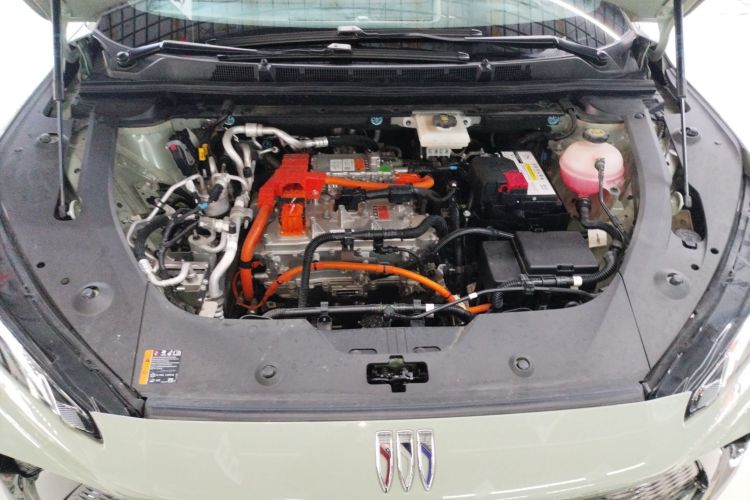 别克E4 2023款 GS版机舱底盘24